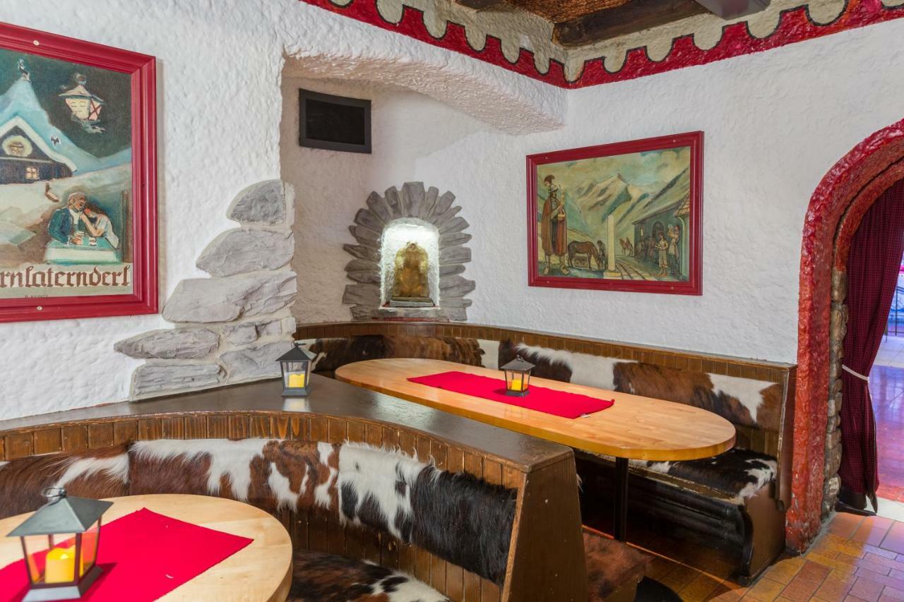 Party Hotel Taverne Обертауэрн Экстерьер фото