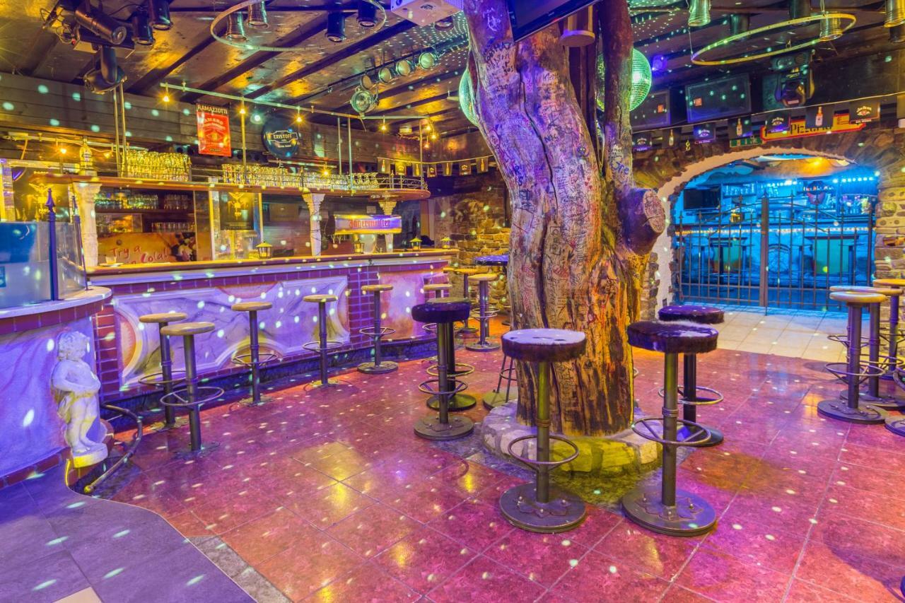 Party Hotel Taverne Обертауэрн Экстерьер фото
