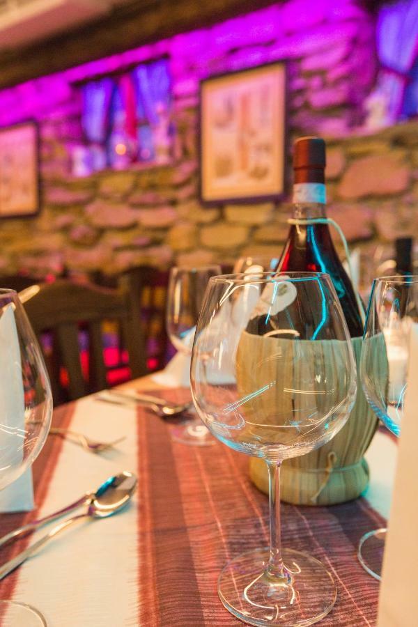 Party Hotel Taverne Обертауэрн Экстерьер фото